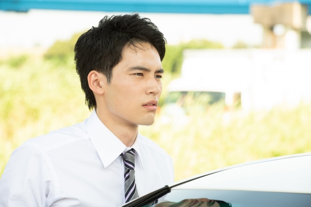 映画『ドクター・デスの遺産-BLACK FILE-』で初の刑事役に挑戦した岡田健史