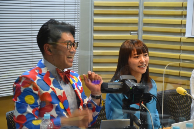 (左から)ビビる大木、AKINA (C)ORICON NewS inc.