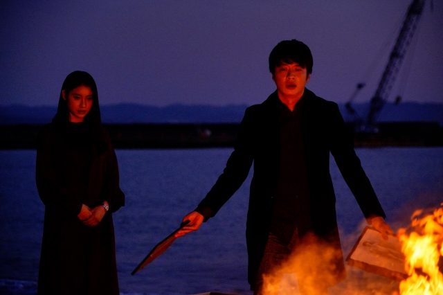 映画『哀愁しんでれら』場面写真が解禁(C)2021 「哀愁しんでれら」製作委員会