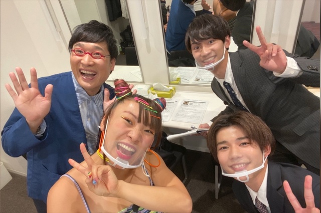 11月14日放送、『なにわ男子と一流姉さん』流行語大賞候補・フワちゃん登場 (C)テレビ朝日
