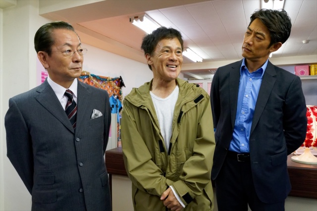 『相棒season19』第6話「三文芝居」(左から)杉下右京(水谷豊)、松野優太(橋本じゅん)、冠城亘(反町隆史) (C)テレビ朝日