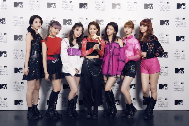 『MTV VMAJ 2020』で「Best Dance Video」を受賞したNiziU(C)田中聖太郎