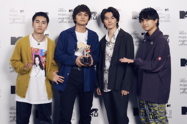 『MTV VMAJ 2020 -THE LIVE-』で「Best Buzz Award」を受賞したDISH//(C)田中聖太郎