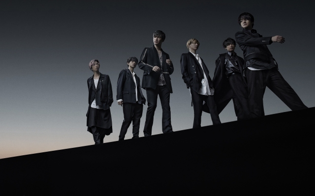 年明けから1stアルバム『1ST』を引っさげた全国アリーナツアーを行うSixTONES