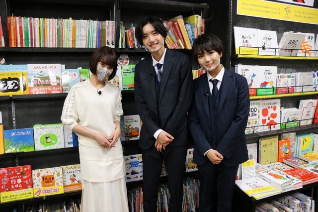 『なにわ男子と一流姉さん』11月21日放送回は、アート作品『美女採集』で知られる清川あさみがゲスト。大西流星と道枝駿佑がロケを担当 (C)テレビ朝日
