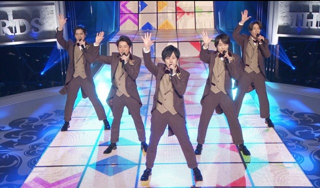 嵐が『レコード大賞』でスペシャルメドレーを披露(C)TBS