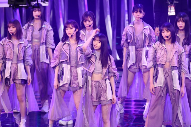 『第71回紅白歌合戦』に出場した乃木坂46(C)NHK