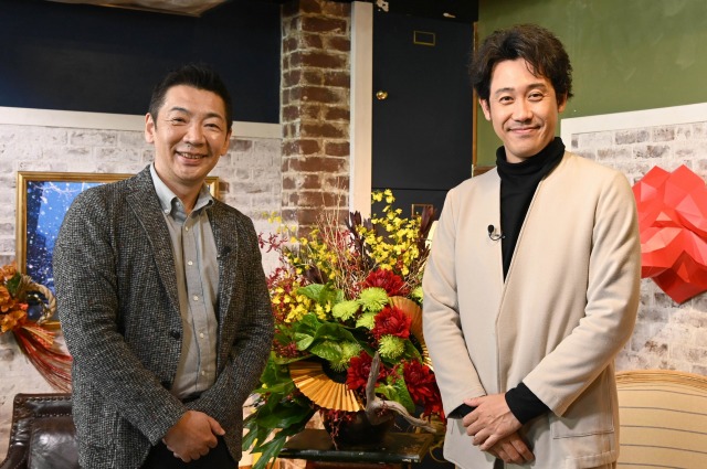 『情報ライブ ミヤネ屋 新春!初笑いスペシャル』で対談した宮根誠司(左)と大泉洋(C)読売テレビ