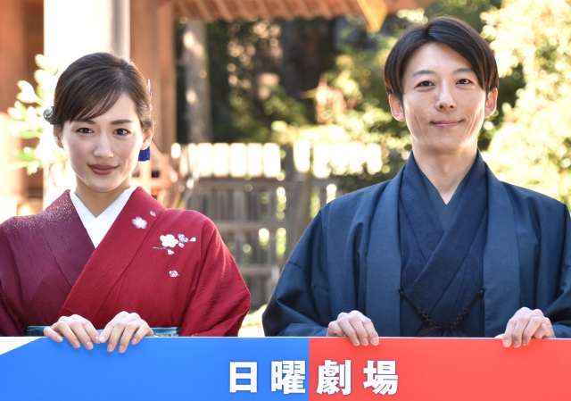 (左から)綾瀬はるか、高橋一生 (C)ORICON NewS inc.