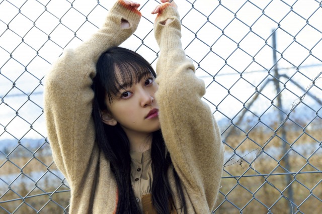 『Platinum FLASH』vol.14表紙を飾る乃木坂46・堀未央奈【オリコン独占カット】(C)Takeo Dec. 光文社