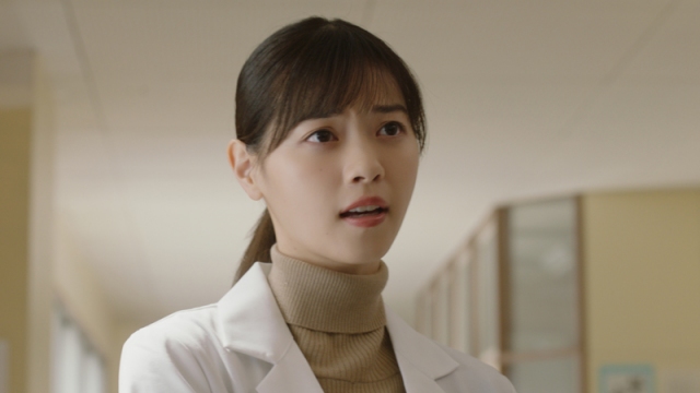 au“意識高すぎ!高杉くん”シリーズTVCM 『朝の挨拶』篇に出演する西野七瀬