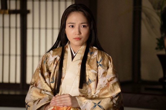 大河ドラマ『麒麟がくる』第43回(1月31日放送)光秀と話しをする帰蝶(川口春奈) (C)NHK