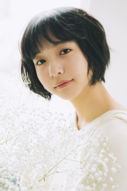 山之内すずスタイルブック『すずのこと。』先行カット(C)宝島社