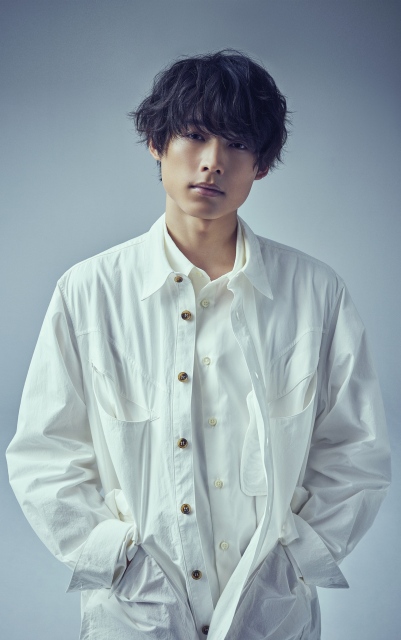 雉真稔役・松村北斗