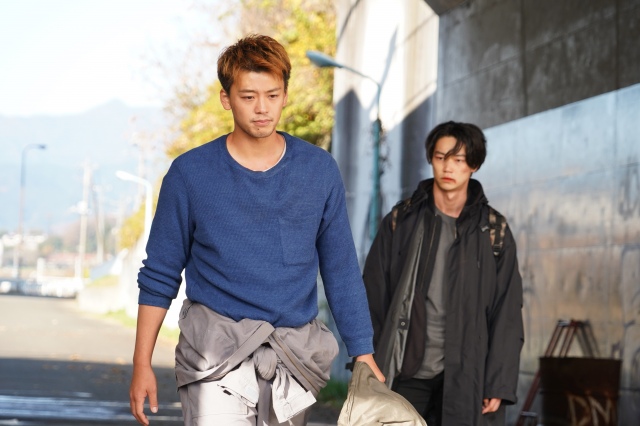 『君と世界が終わる日に』(左から)竹内涼真&笠松将 (C)日本テレビ