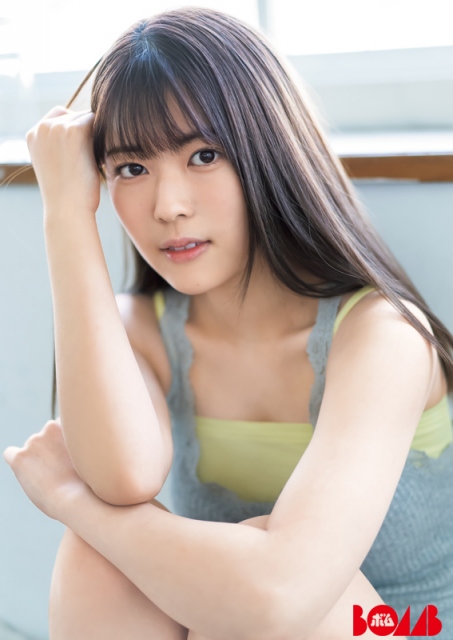 『BOMB』3月号の裏表紙を飾る乃木坂46・岩本蓮加【オリコン独占カット】