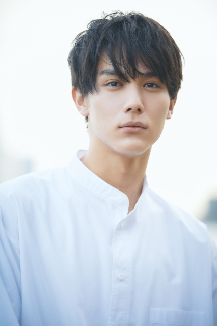 映画『FUNNY BUNNY』で主演を務める中川大志(C)2021「FUNNY BUNNY」製作委員会