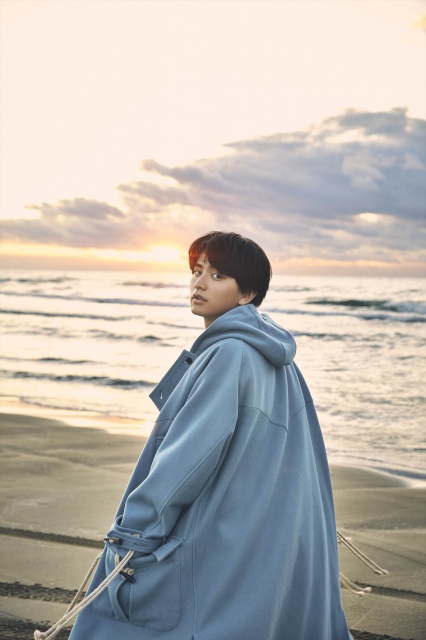 セカンド写真集『et SETO la』の発売が決定した瀬戸利樹