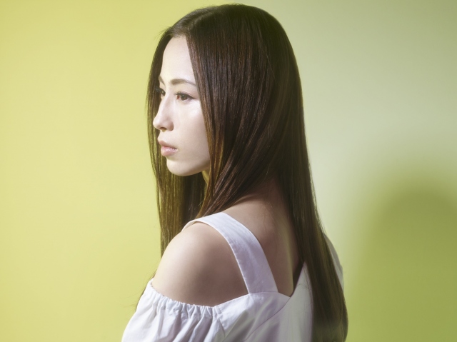 意外にもカラオケでは明るい曲やアップテンポばかり歌うというUru