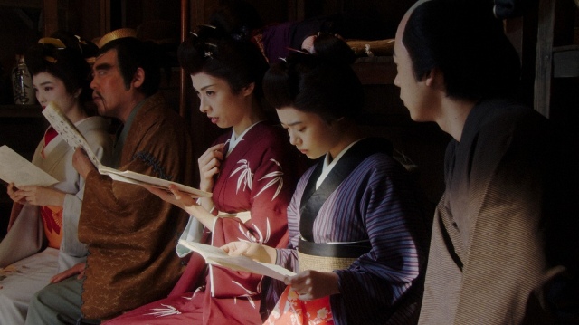 千秋楽、役が乗り移った皆の姿があった…=連続テレビ小説『おちょやん』第10週・第50回より (C)NHK