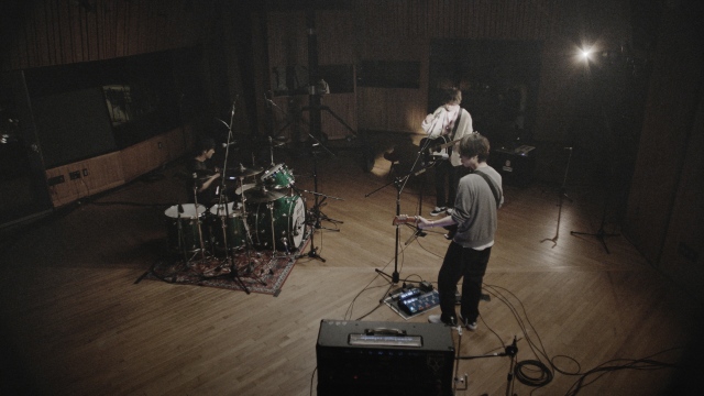 BUMP OF CHICKENが新曲「Flare」をリリース