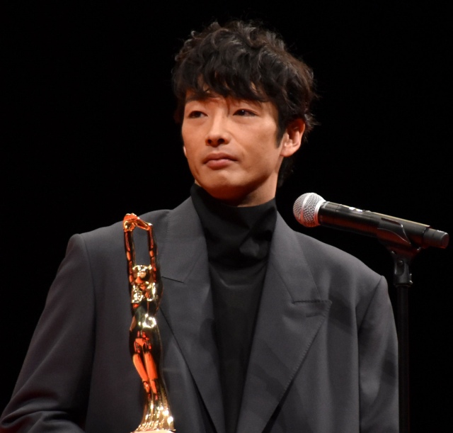自転車で表彰式会場に来たという森山未來 (C)ORICON NewS inc.