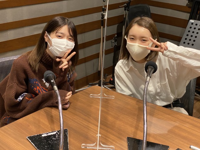 西野七瀬&飯豊まりえがラジオでまったりトーク チョコの公開試食も(C)TOKYO FM