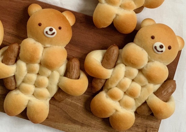 Ranさん(@konel_bread)による「筋肉くまパン」(写真:本人提供)