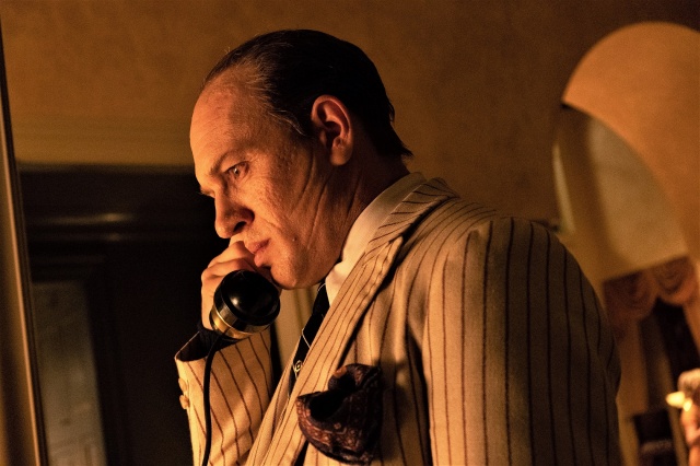 伝説のギャング、アル・カポネの知られざる最晩年をトム・ハーディが熱演=映画『カポネ』2月26日公開(C)2020 FONZO, LLC. ALL RIGHTS RESERVED.