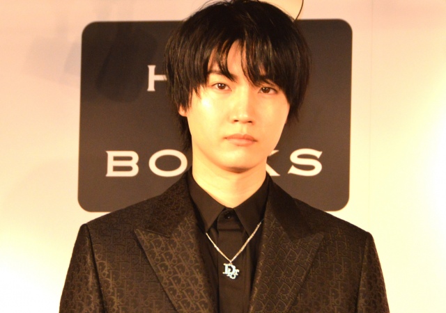 30代は「中身のある大人になっていけたら」と笑顔を見せた桜田通 (C)ORICON NewS inc.