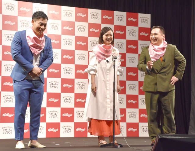 安達祐実&ミルクボーイが漫才披露 (C)ORICON NewS inc.