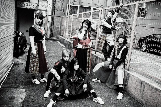 BiSH『レンアイ漫画家』OPテーマ担当