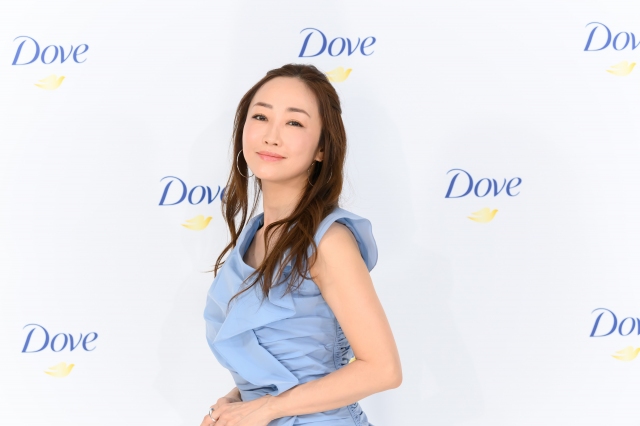 ユニリーバ・ジャパン『ダヴ ボディウォッシュ』メディア向け説明会に登壇した神崎恵