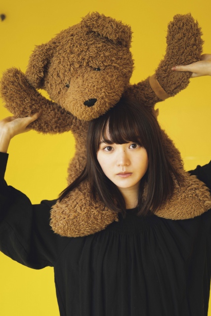 『FLASHスペシャル』グラビアBEST2021年春号に登場する櫻坂46・増本綺良(C)YOROKOBI、光文社