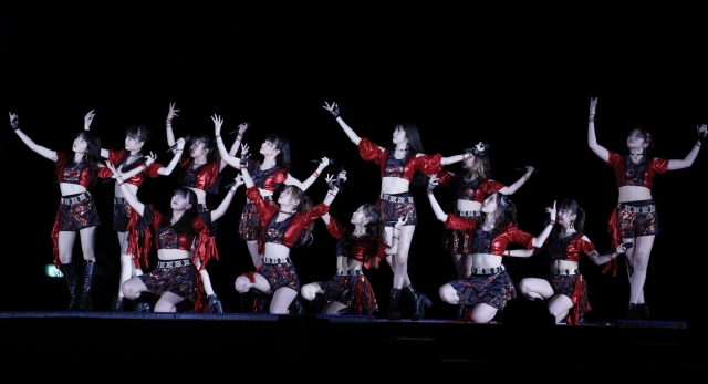 2人休演となり12人体制でパフォーマンスしたモーニング娘。’21
