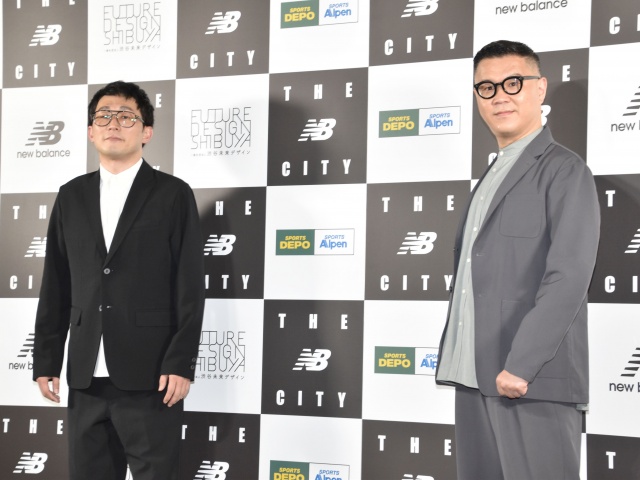 スーツ姿で野望メラメラ?のシソンヌ・長谷川忍(右) (C)ORICON NewS inc.