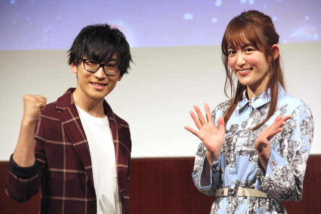 アニメ『EDENS ZERO』の先行上映会取材会に登場した(左から)寺島拓篤、小松未可子 (C)ORICON NewS inc.