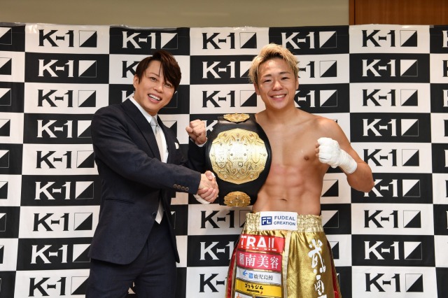 『K-1 WORLD GP 2021 JAPAN~K'FESTA.4 Day.2~』に登場した(左から)西川貴教、武尊