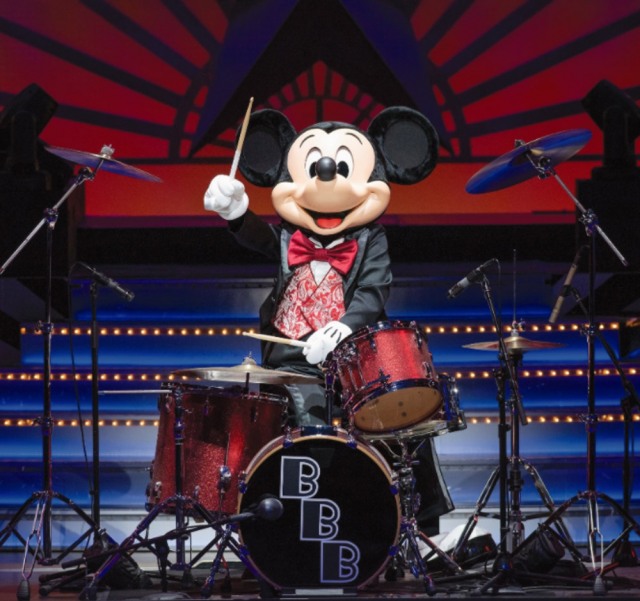 東京ディズニーシー『ビッグバンドビート』の公演再開を決定 (C)Disney
