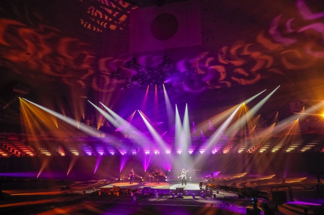 THE ALFEEの無観客配信ライブ『Come On ALFEE!! Special 俺たちの武道館2020』より