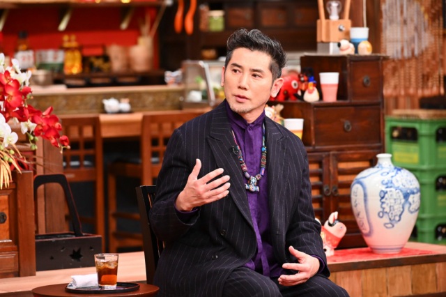 グルメトークバラエティ『人生最高レストラン』に出演する本木雅弘(C)TBS