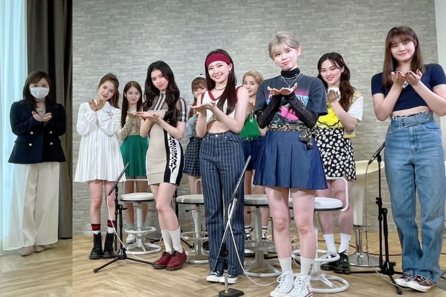 『ZIP!』新企画「ミトmeets」で水卜麻美アナがNiziUにインタビュー (C)日本テレビ