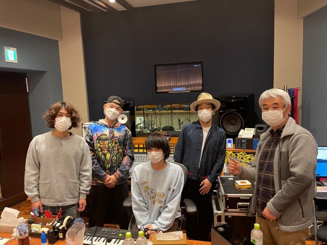 新作ジングルを制作したクリープハイプ、『ショウアップナイター』で実況を担当するニッポン放送の煙山光紀アナ