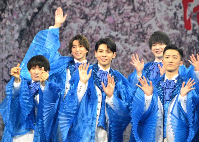 Snow Man(前列左から)向井康二、ラウール、岩本照、(後列左から)佐久間大介、深澤辰哉(C)ORICON NewS inc.