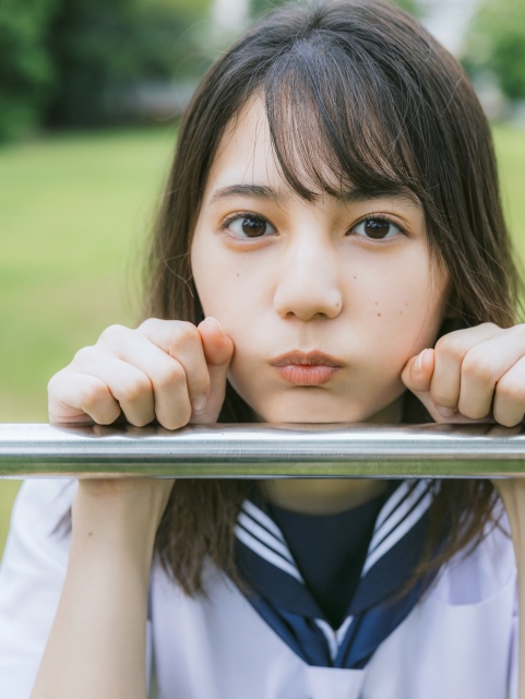 日向坂46・小坂菜緒1st写真集の発売が決定 撮影/藤原宏