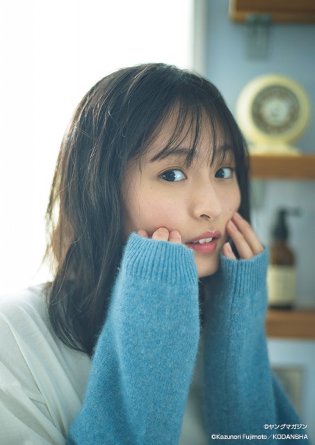 『週刊ヤングマガジン』21号表紙を飾る乃木坂46・遠藤さくら