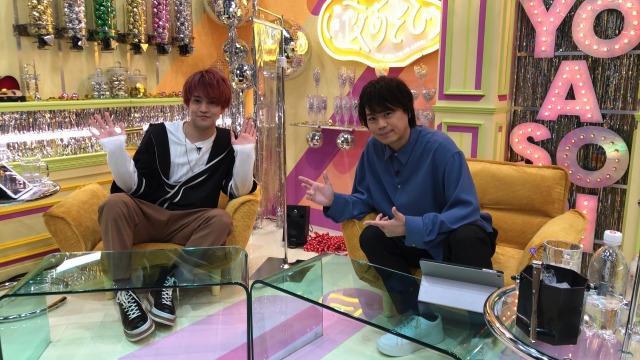 『声優と夜あそび』に出演した石川界人、浪川大輔 (C)ABEMA