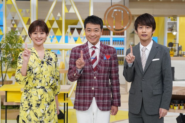 500回を迎える『シューイチ』(左から)徳島えりかアナ、中山秀征、中丸雄一(C)日本テレビ