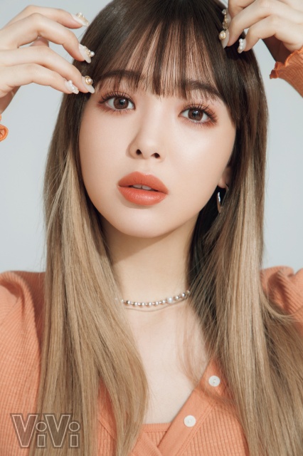 『ViVi』6月号に登場する藤田ニコル