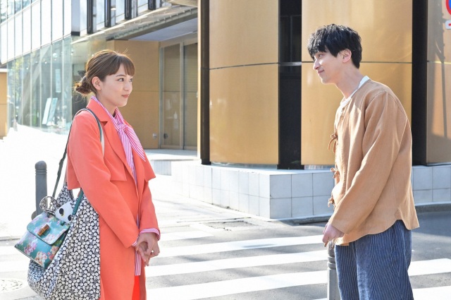 火曜ドラマ『着飾る恋には理由があって』に出演する(左から)川口春奈、横浜流星 (C)TBS